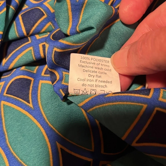 Mudpie like new top. V neck. Super soft. Dressy or casual. Size medium. - Picture 6 of 7